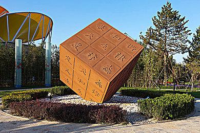 《森林之子》抢先体验版IGN评8分 强大的生存续作